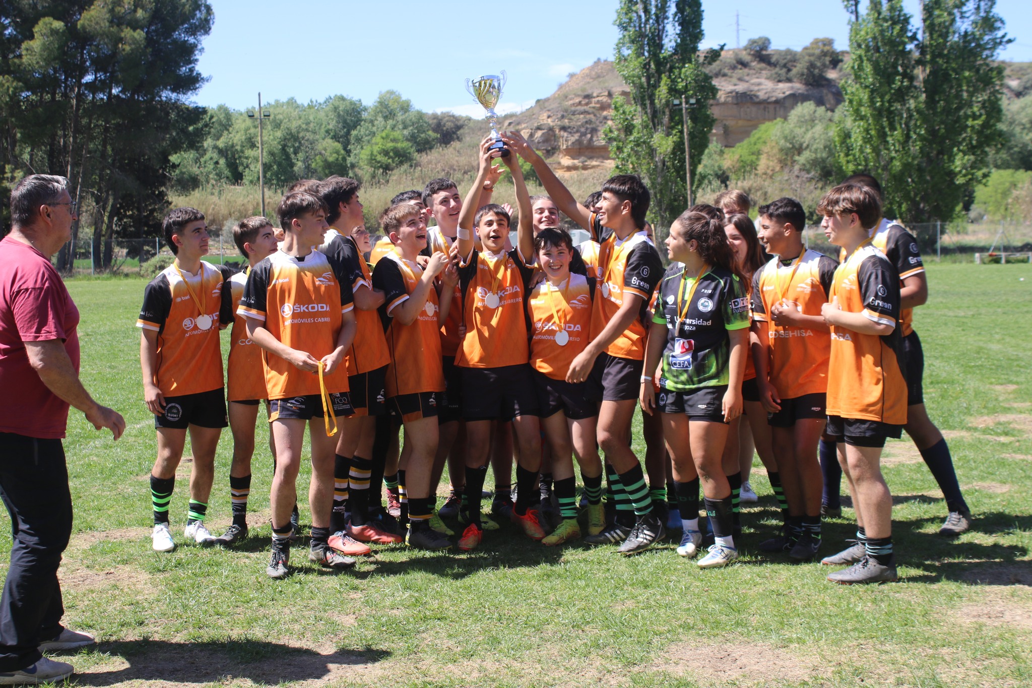 ¡El combinado Quebranta/Unizar Sub16 campeón de liga!